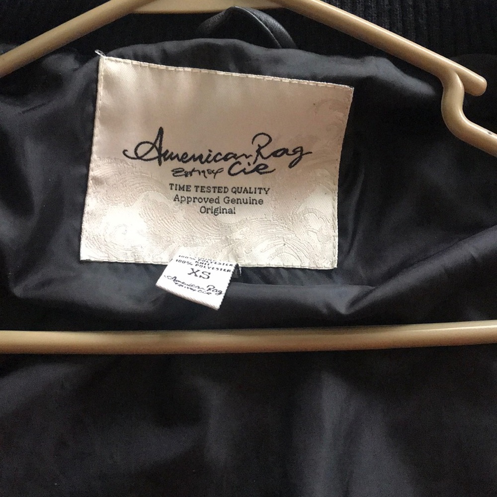 Jacket - Picture 2 of 4